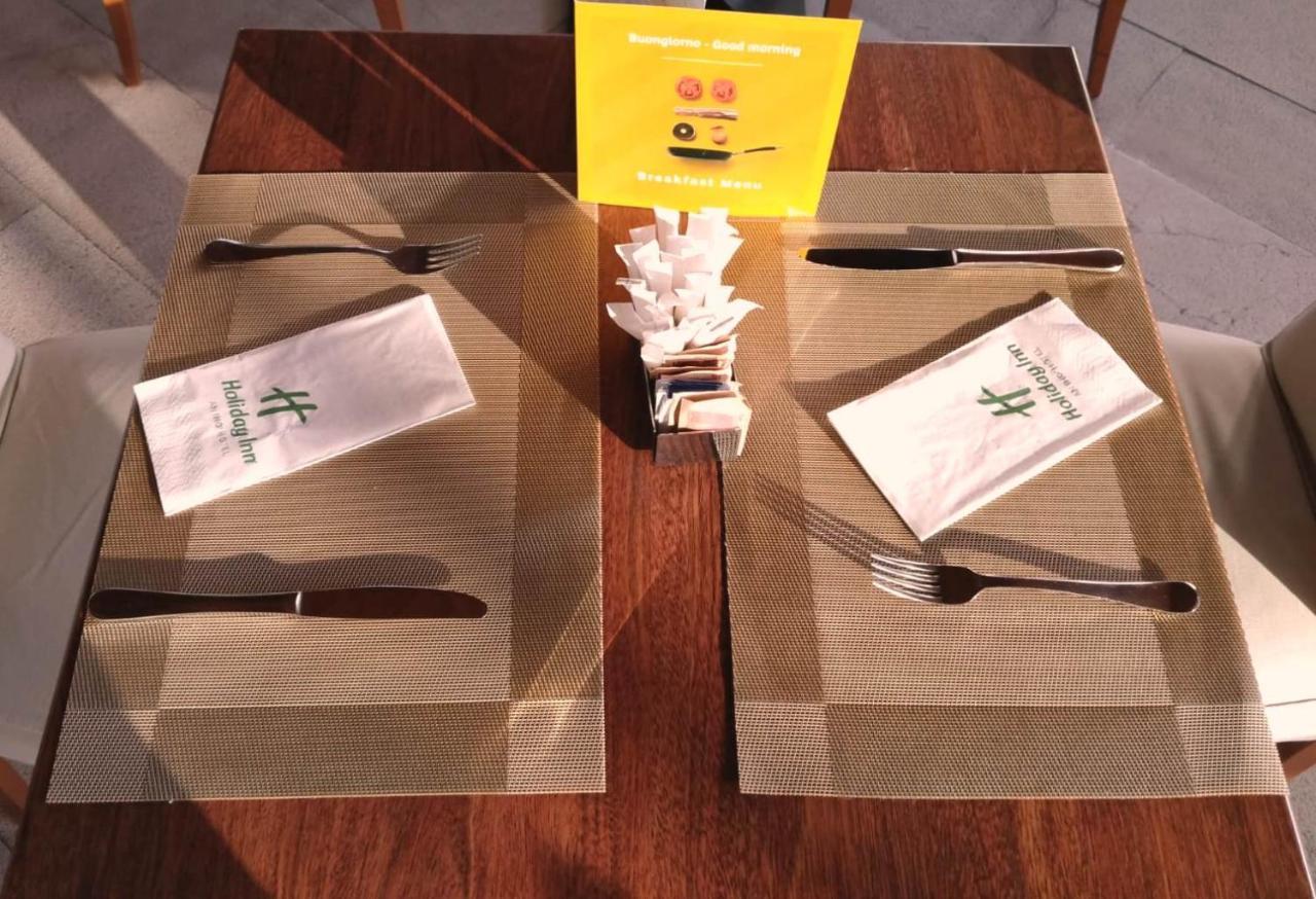 Holiday Inn Cagliari By Ihg Экстерьер фото