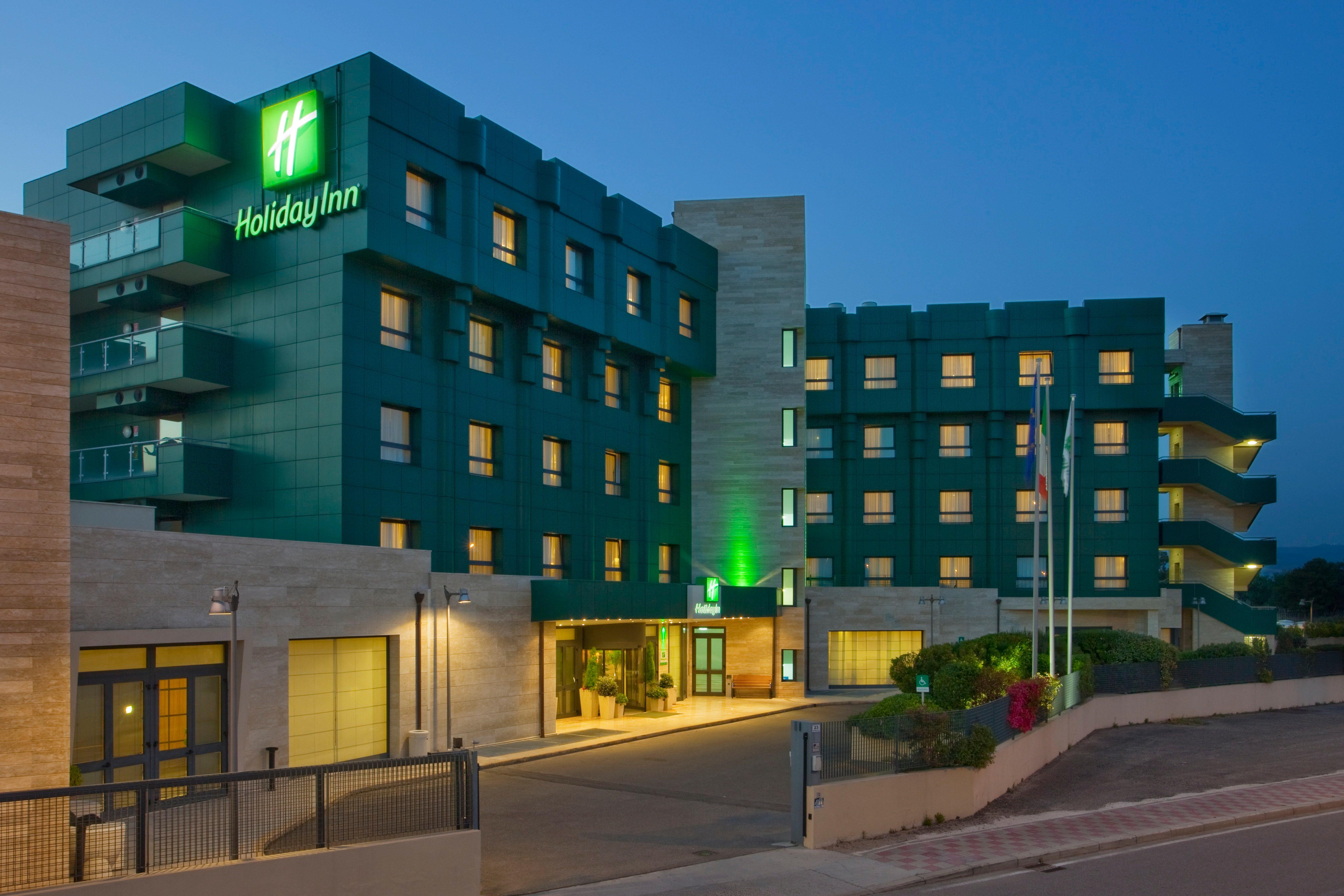 Holiday Inn Cagliari By Ihg Экстерьер фото